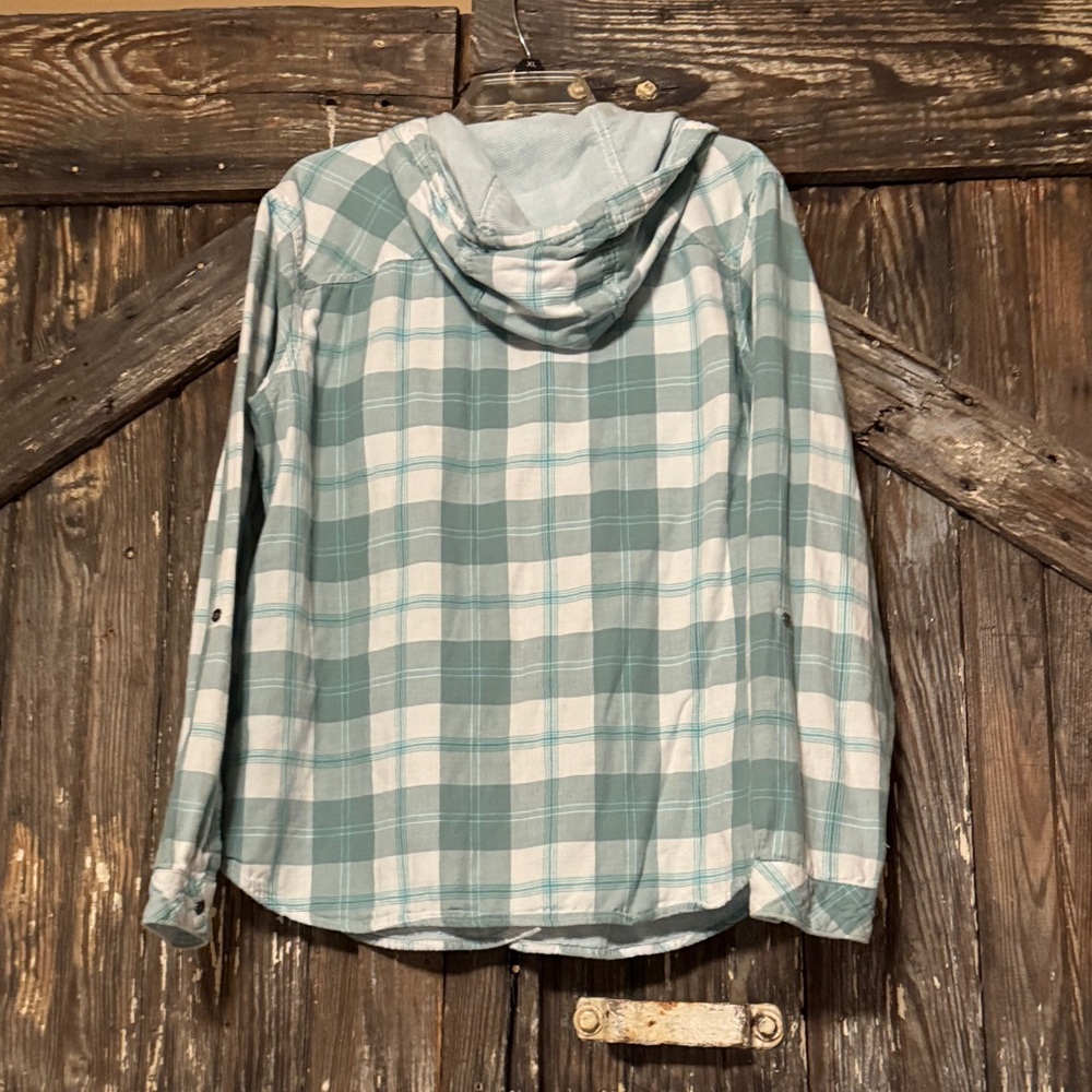 Columbia Plaid Button Down Shacket- Green and White - Picture 6 of 7